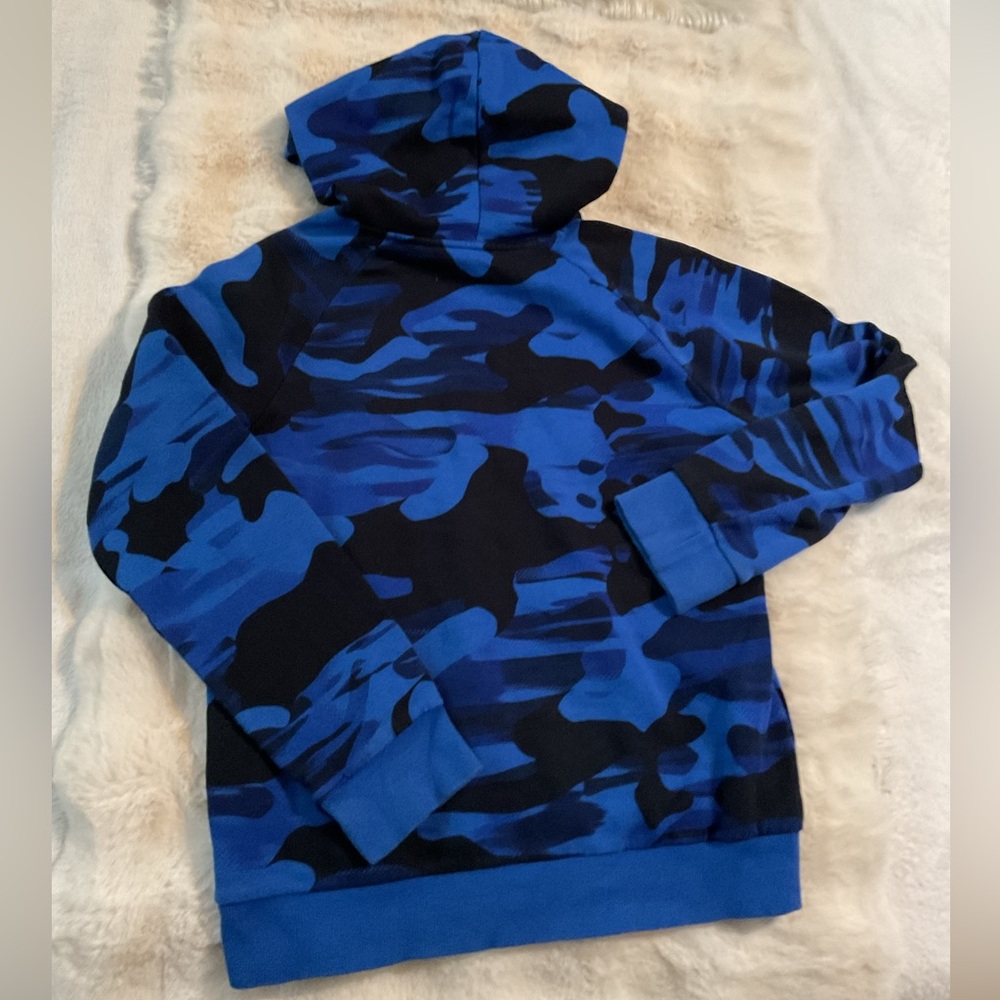 UNDER ARMOUR• Boys Blue & Black Camo Hoodie•XL - Picture 4 of 12